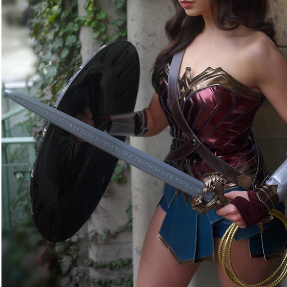 Wonder Woman Gal gadot costume accessorie sword - Picture 2 of 8
